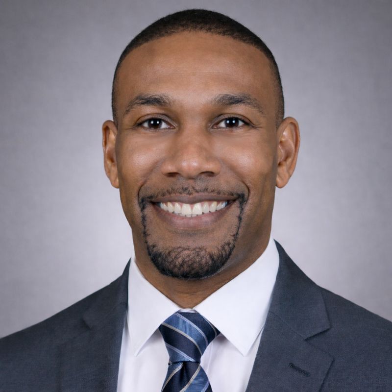Head shot of Courtney Moore